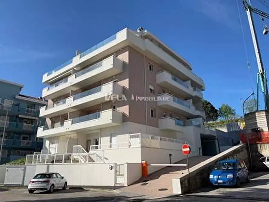 Immagine 14 di Appartamento in vendita  a Acquaviva Picena