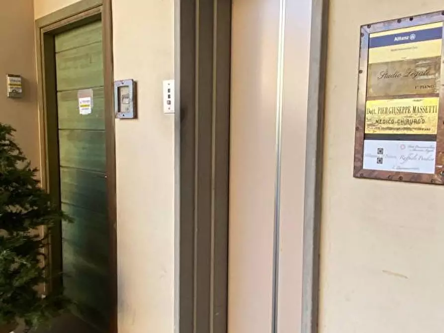 Immagine 4 di Appartamento in vendita  in PIAZZA CAVOUR a Rovato