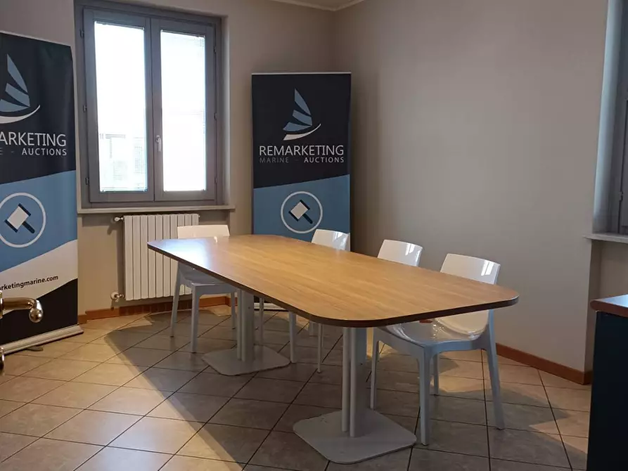 Immagine 12 di Ufficio in vendita  in via Cesare Battisti a Rovato