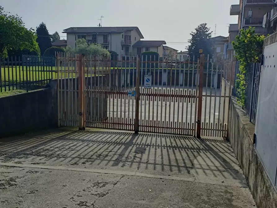 Immagine 10 di Magazzino in vendita  in via Brescia a Grumello Del Monte