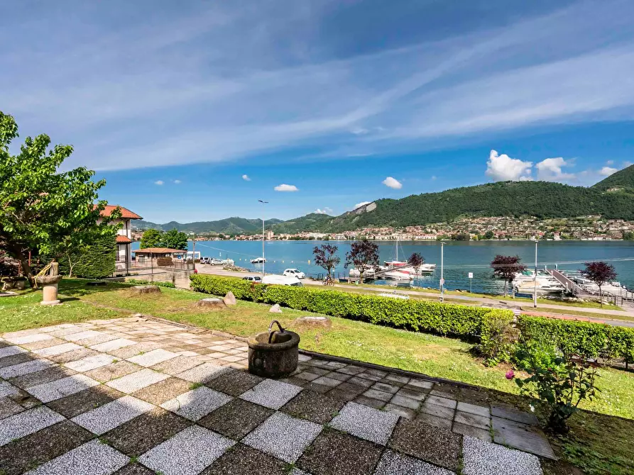 Immagine 27 di Villa in vendita  in Via Mazzini a Paratico