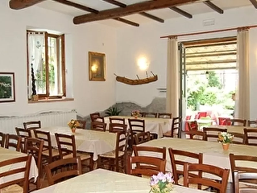 Immagine 6 di Villa in vendita  in via Corella a Dicomano