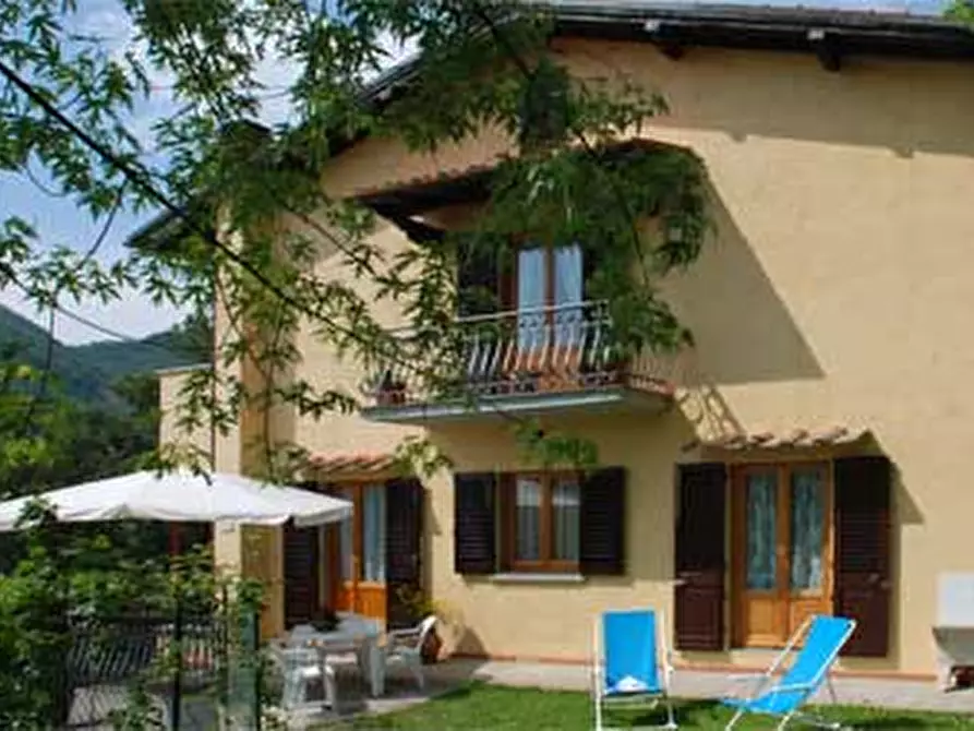 Immagine 3 di Villa in vendita  in via Corella a Dicomano