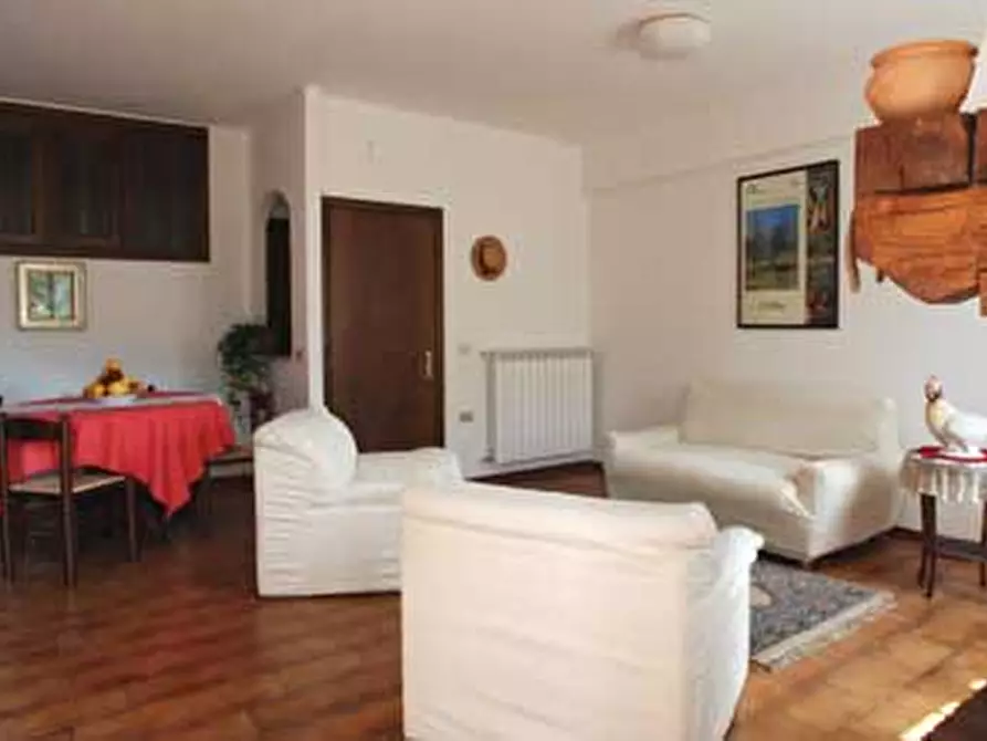 Immagine 12 di Villa in vendita  in via Corella a Dicomano