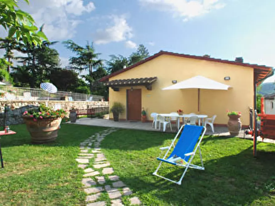 Immagine 5 di Villa in vendita  in via Corella a Dicomano