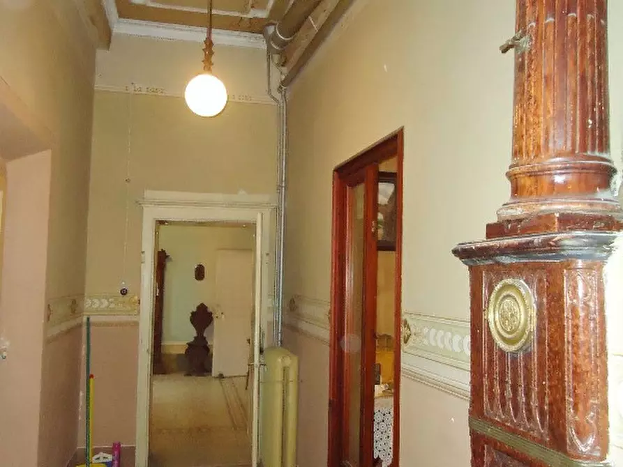 Immagine 14 di Palazzo in vendita  in via San Matteo a San Gimignano