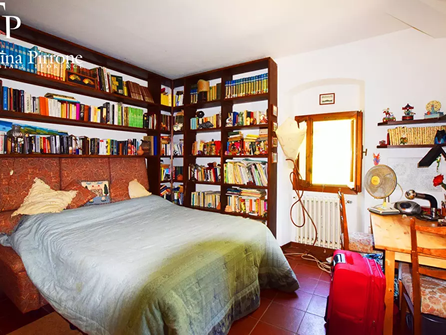 Immagine 26 di Rustico / casale in vendita  a Greve In Chianti