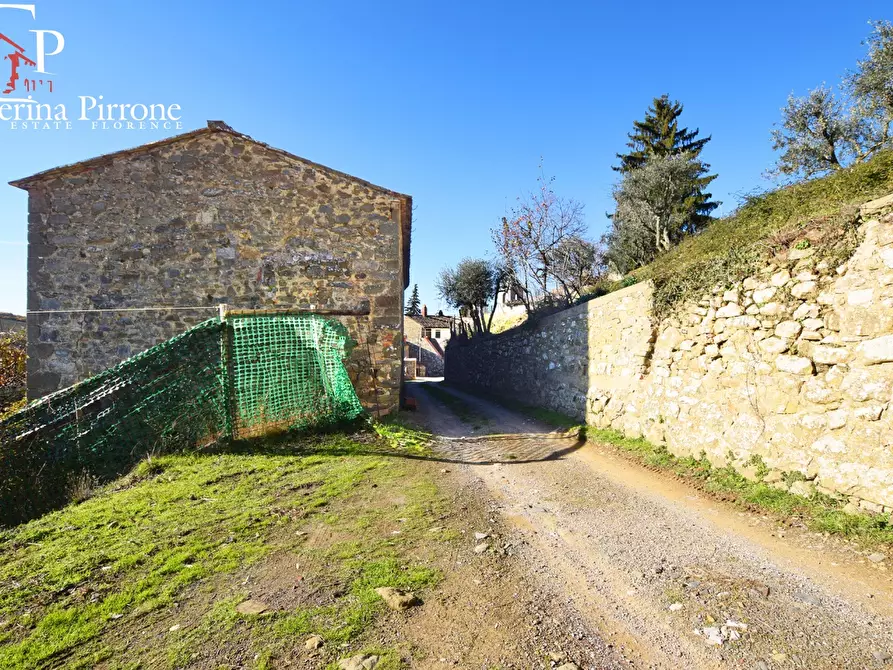 Immagine 19 di Rustico / casale in vendita  a Radda In Chianti