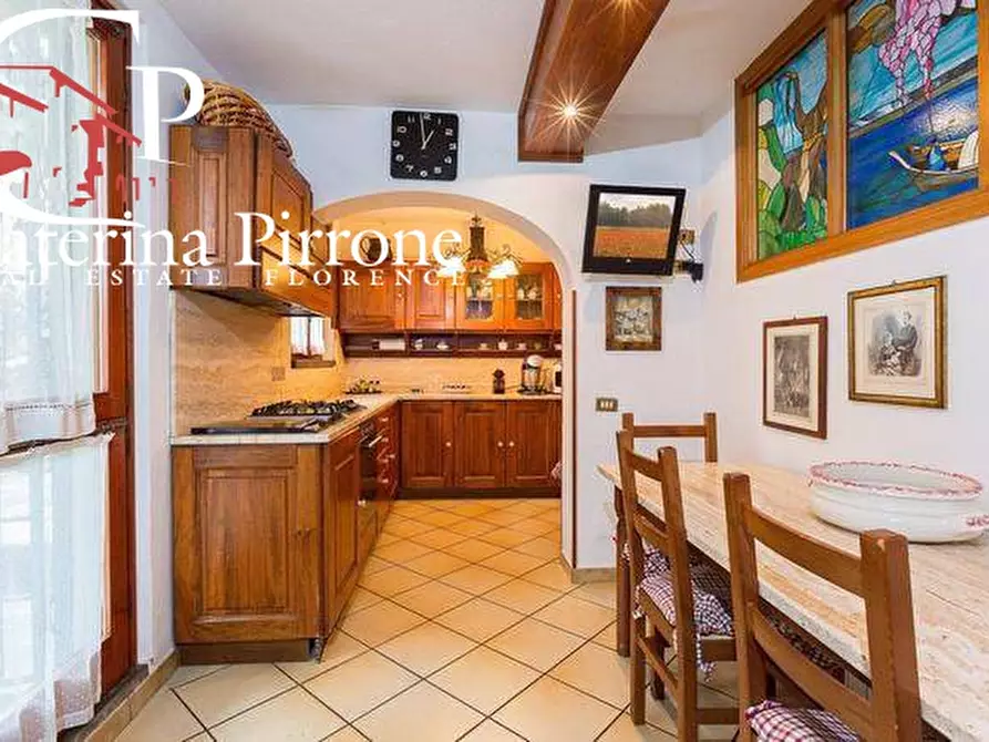 Immagine 10 di Villa in vendita  in via La Villa a Montescudaio