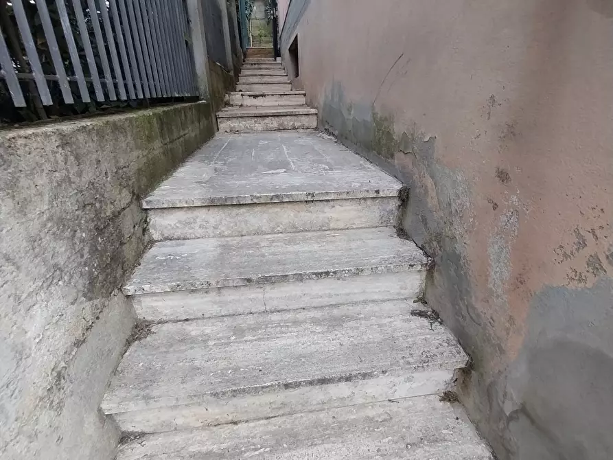 Immagine 8 di Appartamento in vendita  in via Giuseppe di Vittorio a Rufina