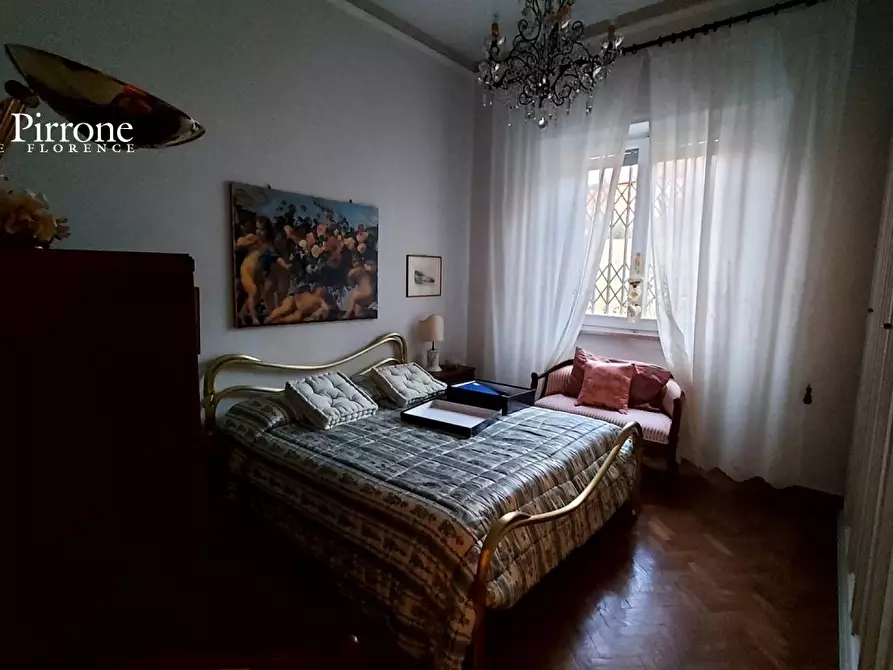 Immagine 15 di Appartamento in vendita  in viale Mille a Firenze