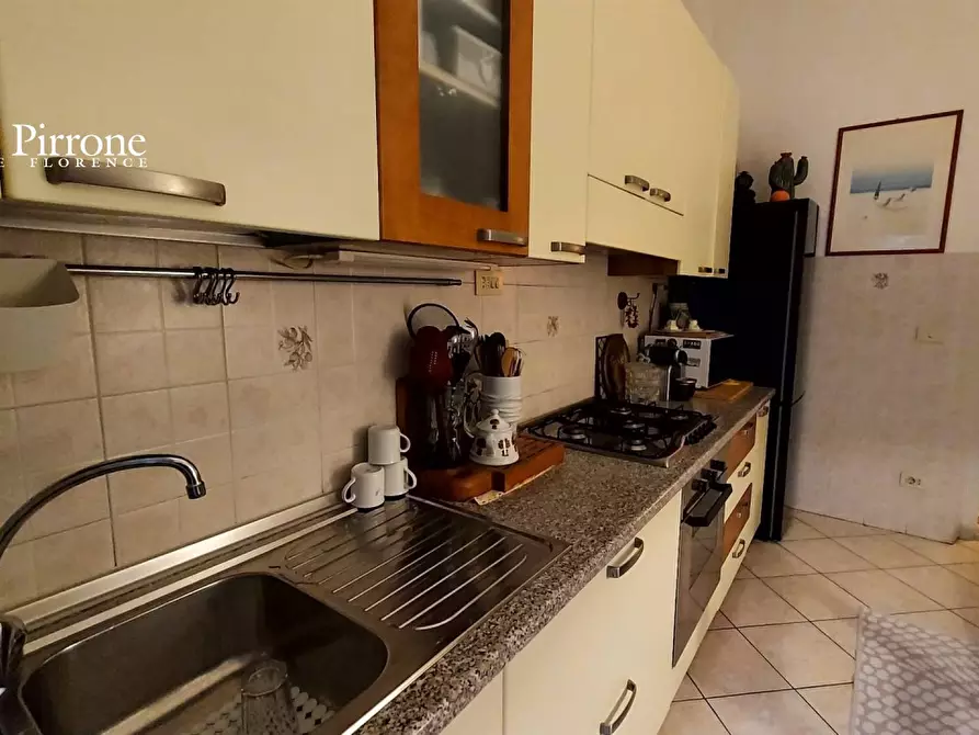 Immagine 8 di Appartamento in vendita  in viale Mille a Firenze