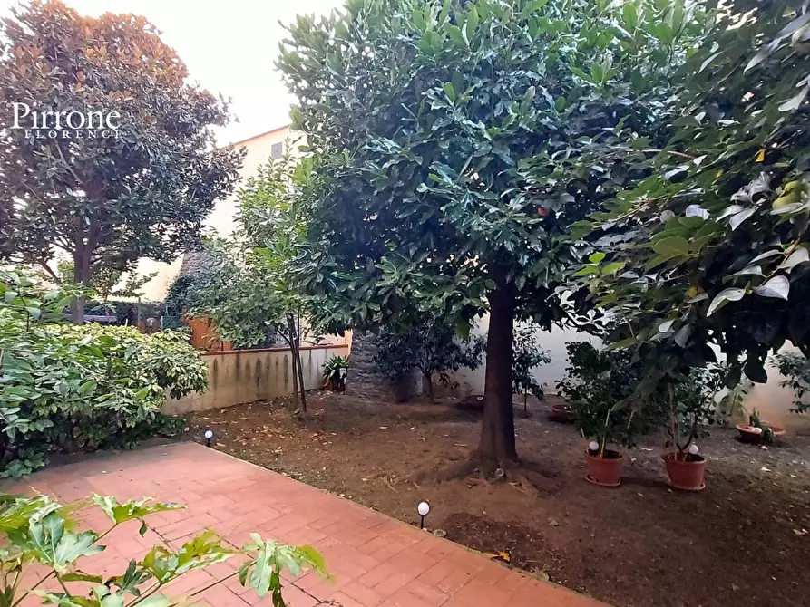 Immagine 23 di Appartamento in vendita  in viale Mille a Firenze