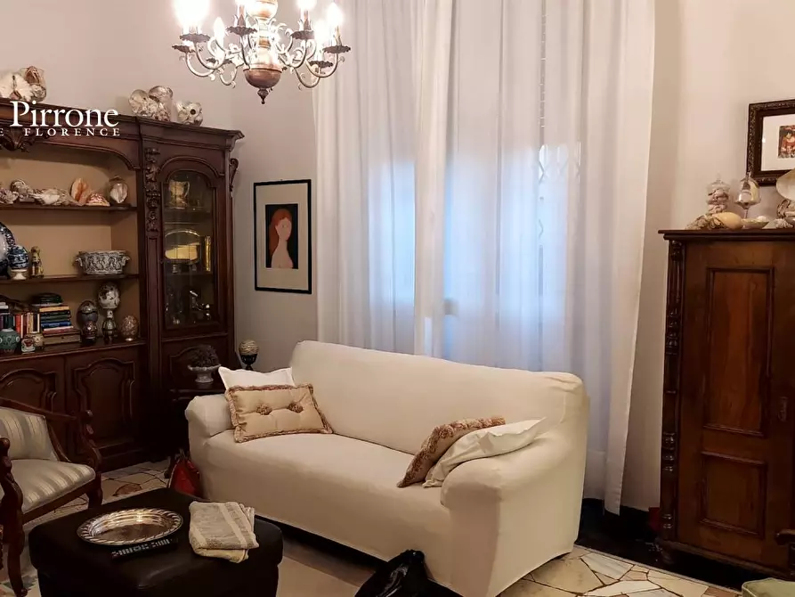 Immagine 4 di Appartamento in vendita  in viale Mille a Firenze