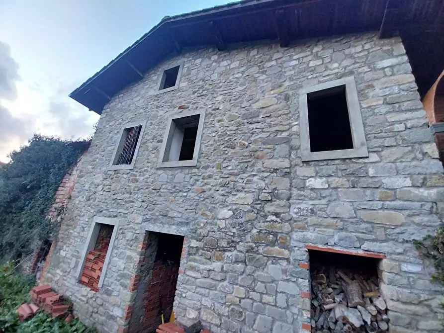 Immagine 3 di Rustico / casale in vendita  in via del Parco a San Godenzo