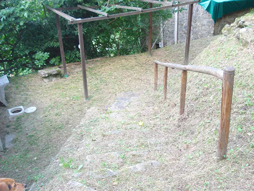 Immagine 17 di Rustico / casale in vendita  in località Gugena a San Godenzo