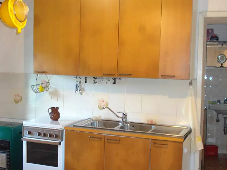 Immagine 28 di Rustico / casale in vendita  in località Gugena a San Godenzo