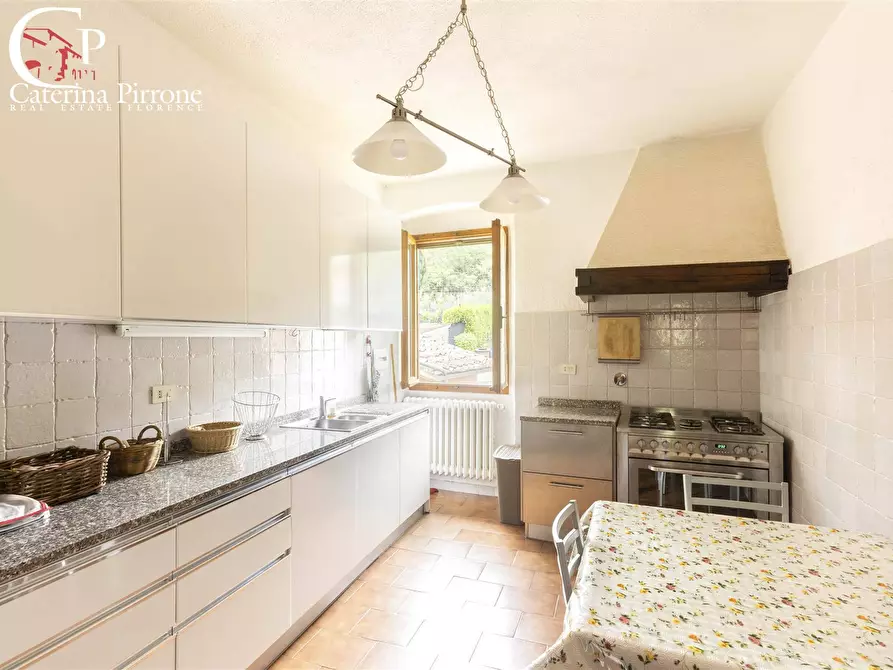 Immagine 17 di Appartamento in vendita  in via Aretina a Fiesole