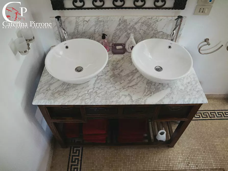 Immagine 24 di Rustico / casale in vendita  in località S. Andrea a Pigli a Arezzo