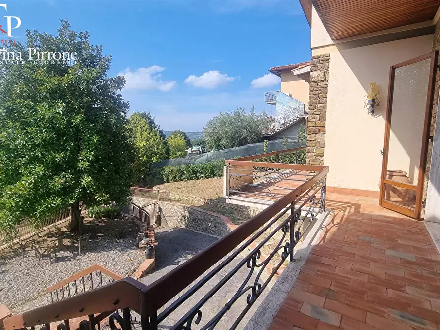 Immagine 5 di Villa in vendita  in via di Piscille a Greve In Chianti