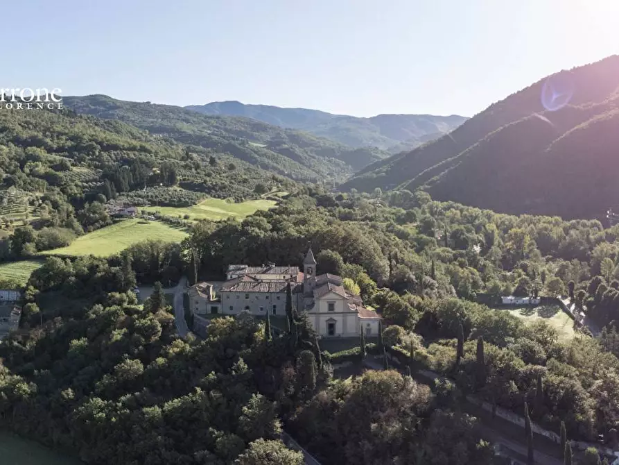Immagine 27 di Villa in vendita  in frazione San Detole a Dicomano