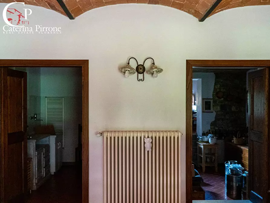 Immagine 23 di Rustico / casale in vendita  in Via della Martellina a Fiesole