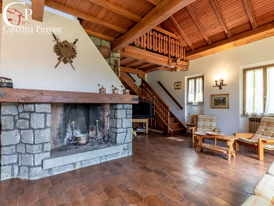 Immagine 21 di Villa in vendita  in via Castelnuovo a Pelago