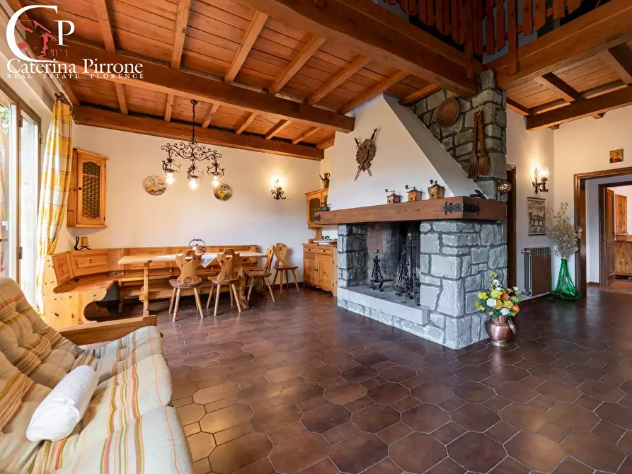 Immagine 22 di Villa in vendita  in via Castelnuovo a Pelago