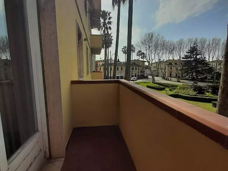 Immagine 16 di Appartamento in vendita  in Piazza Giuseppe Garibaldi a Rosignano Marittimo