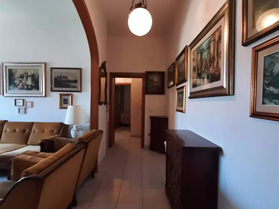 Immagine 2 di Appartamento in vendita  in Piazza Giuseppe Garibaldi a Rosignano Marittimo