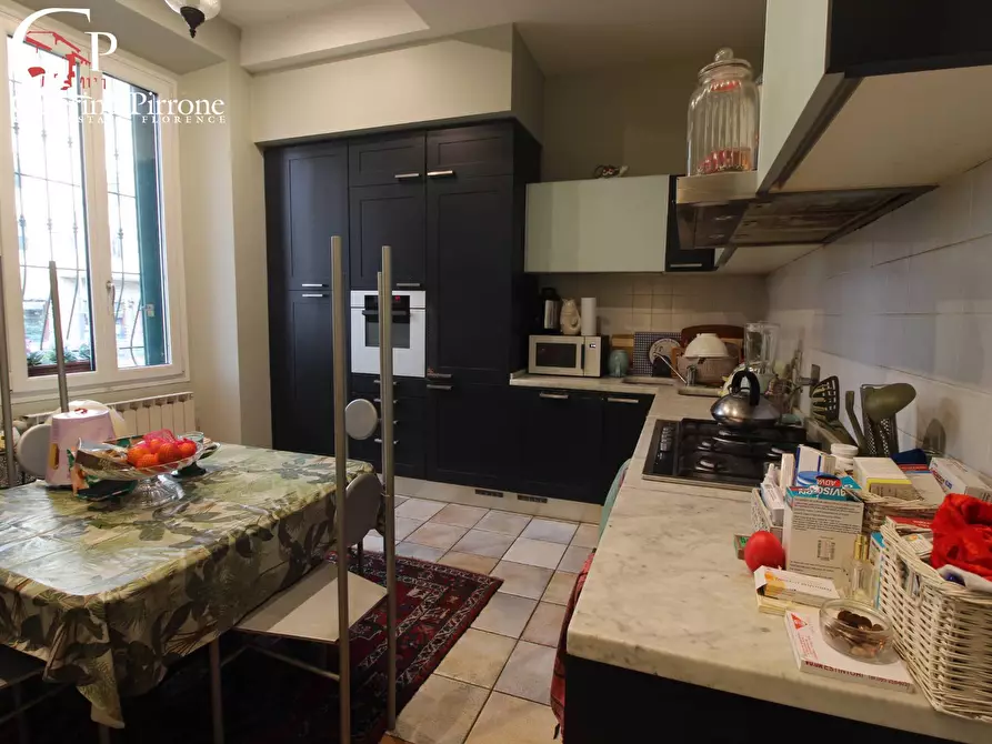 Immagine 5 di Appartamento in vendita  in viale dei Mille a Firenze