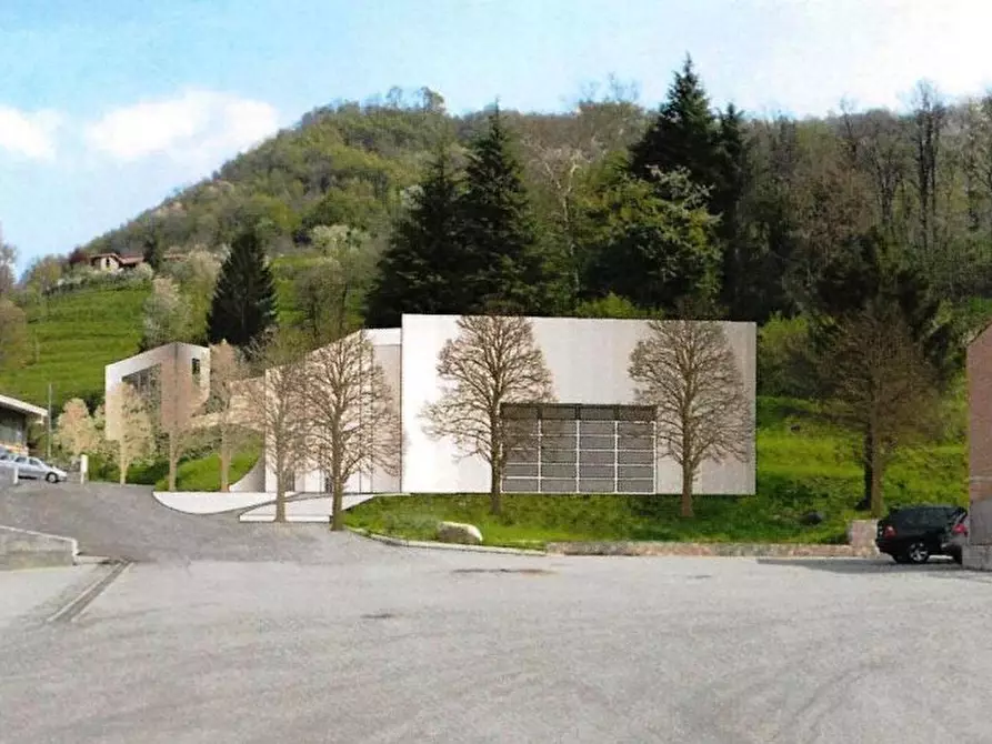 Immagine 1 di Terreno industriale in vendita  in Via Bema Inferiore a Caprino Bergamasco