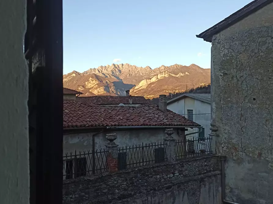 Immagine 1 di Appartamento in vendita  in piazza san giorgio a Valgreghentino