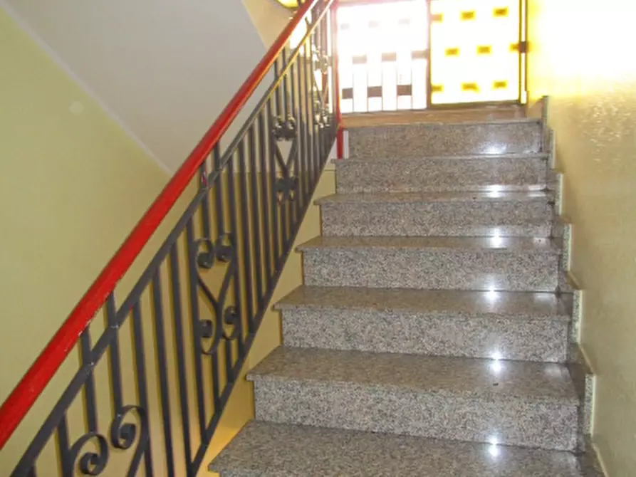 Immagine 9 di Appartamento in vendita  a Paterno'