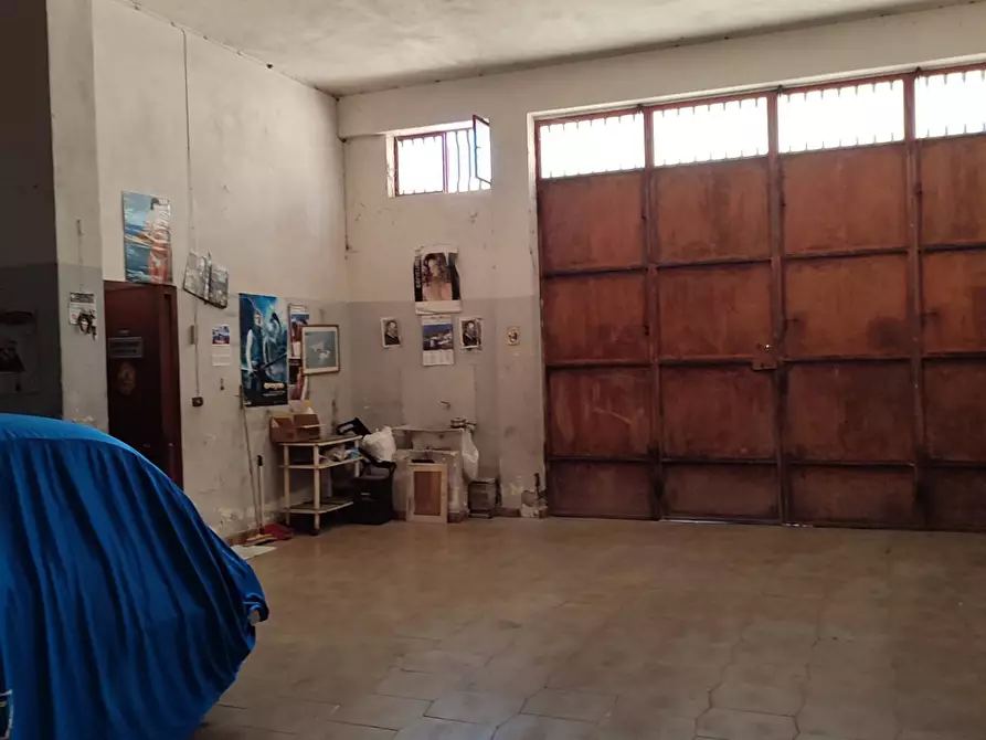 Immagine 28 di Appartamento in vendita  a Santa Maria Di Licodia