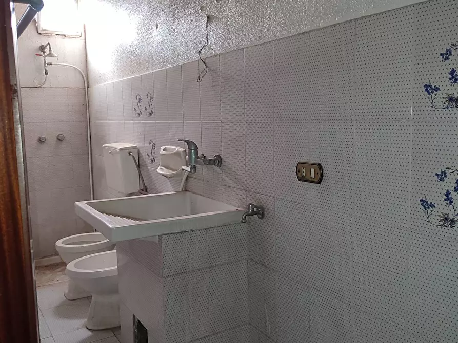 Immagine 18 di Appartamento in vendita  a Santa Maria Di Licodia