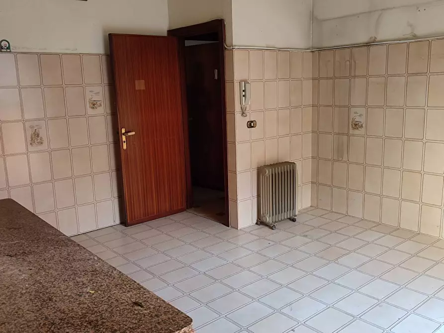 Immagine 22 di Appartamento in vendita  a Santa Maria Di Licodia