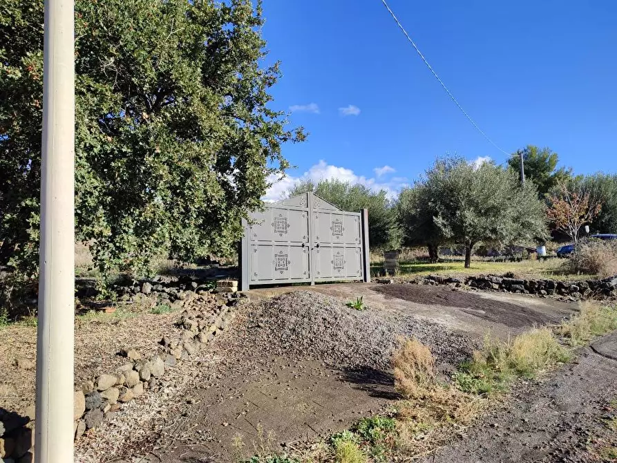 Immagine 1 di Terreno agricolo in vendita  a Ragalna