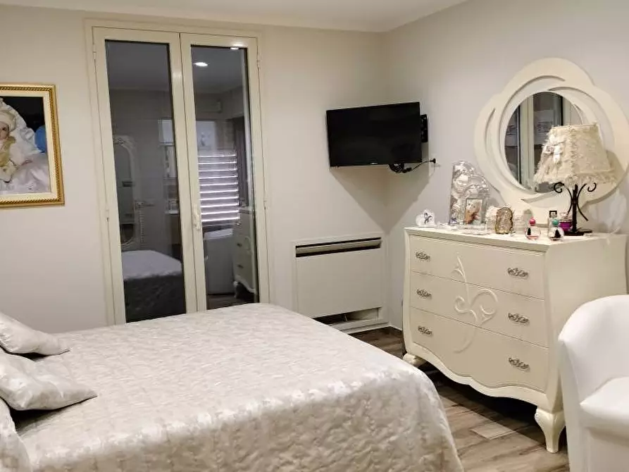 Immagine 20 di Villa in vendita  a Belpasso