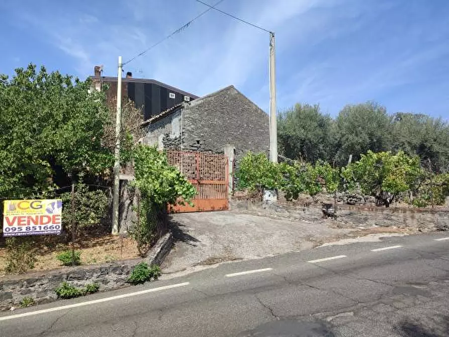 Immagine 1 di Villa in vendita  a Ragalna