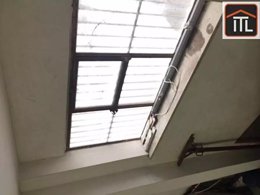 Immagine 9 di Locale commerciale in vendita  in Gioele Solari a Roma