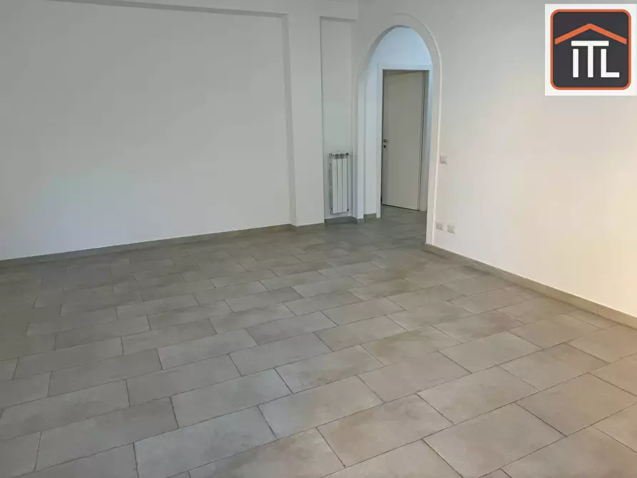 Immagine 2 di Appartamento in vendita  in Vicolo Degli Orti Della Magliana a Roma