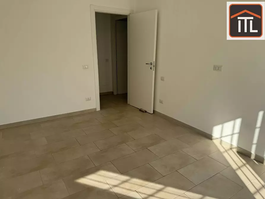 Immagine 11 di Appartamento in vendita  in Vicolo Degli Orti Della Magliana a Roma