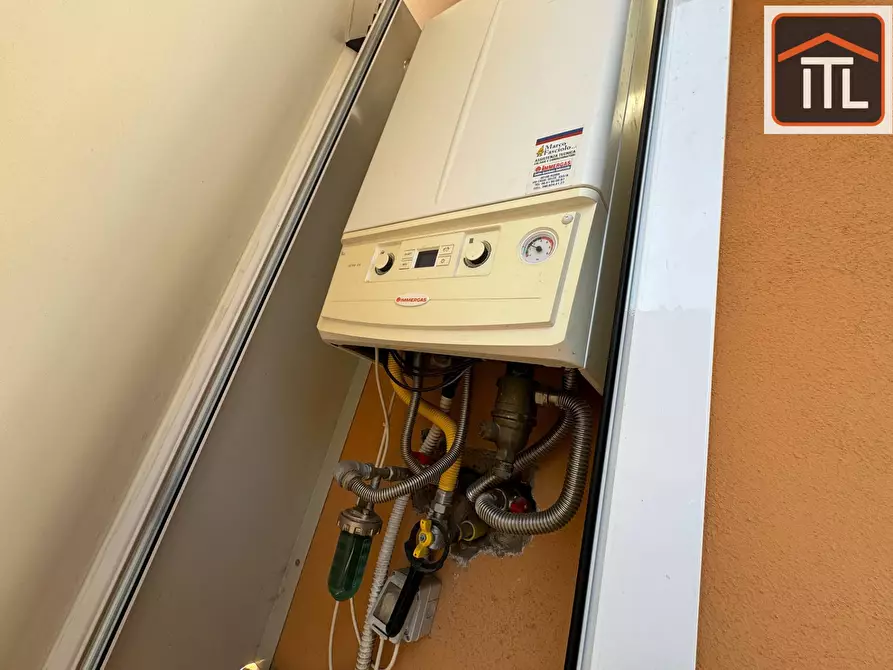 Immagine 16 di Appartamento in vendita  in Vicolo Degli Orti Della Magliana a Roma