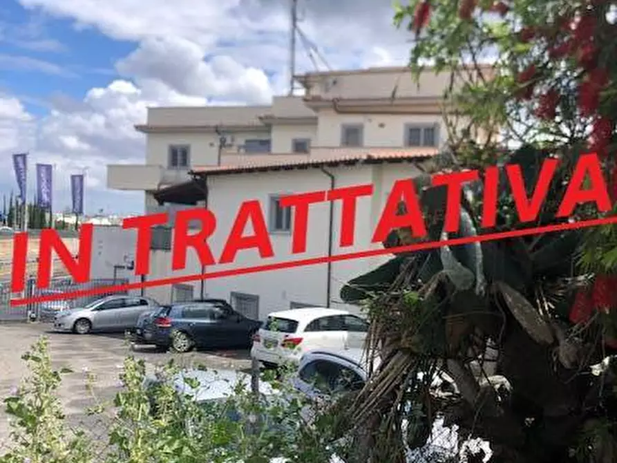 Immagine 1 di Appartamento in vendita  in via ildebrando della giovanna a Roma