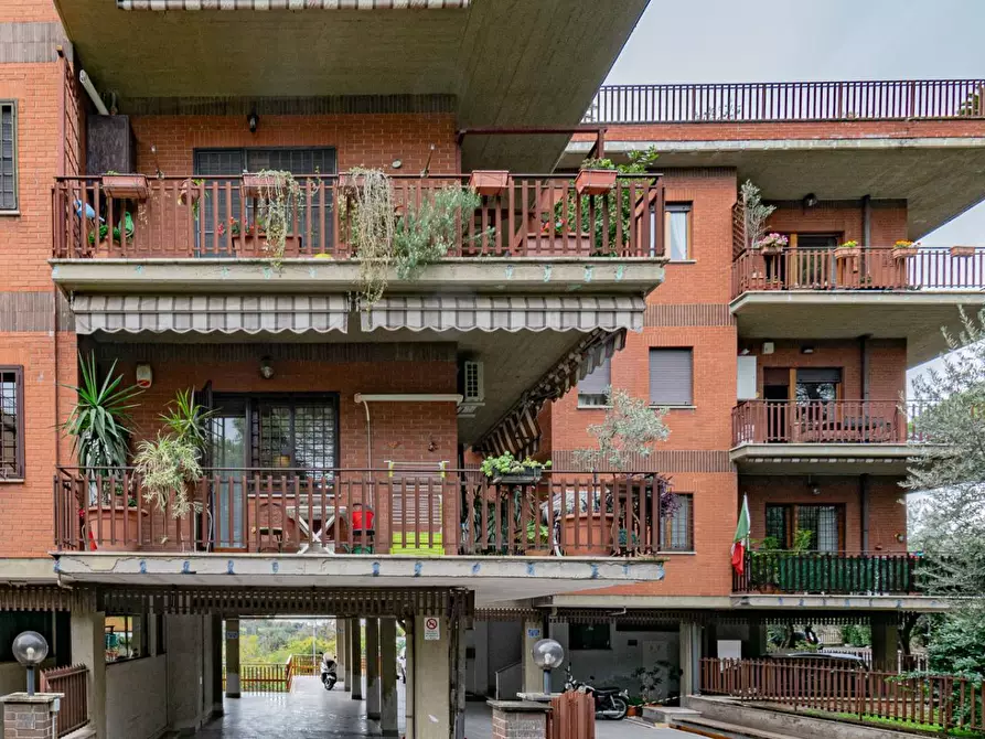 Immagine 23 di Appartamento in vendita  in VIA BEVERINO a Roma