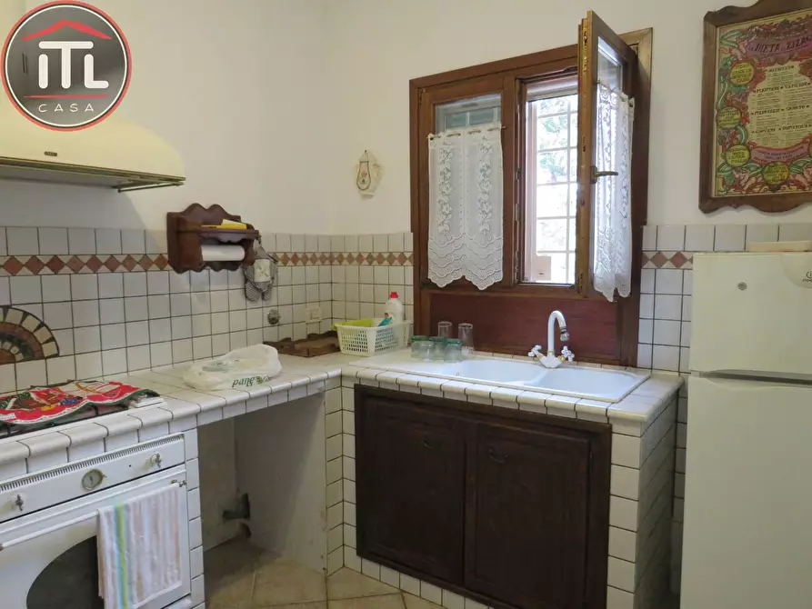 Immagine 2 di Villa in vendita  in Via Diano D'alba a Roma