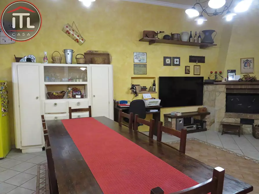 Immagine 22 di Villa in vendita  in Via Diano D'alba a Roma