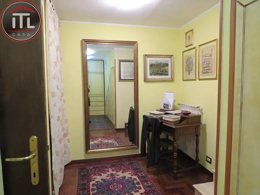 Immagine 26 di Villa in vendita  in Via Diano D'alba a Roma