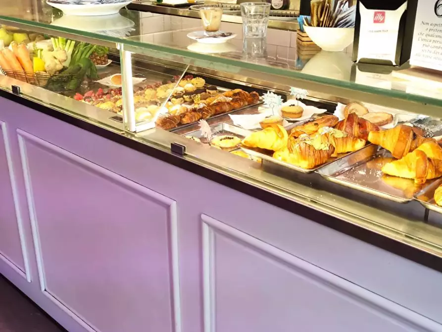 Immagine 2 di Attività commerciale in affitto  in Circonvallazione Ostiense a Roma